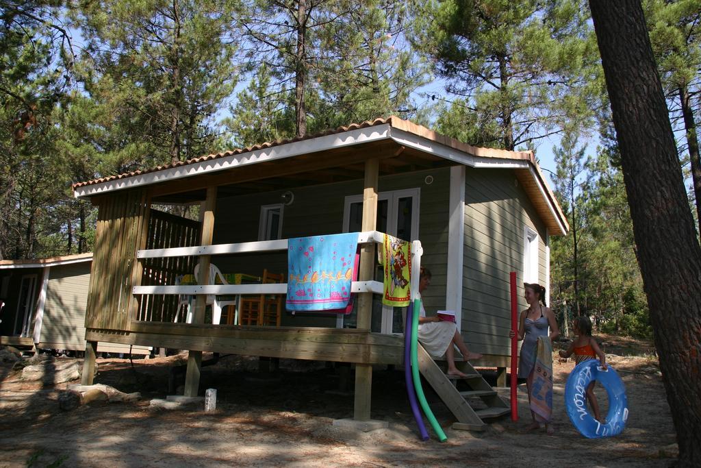 Camping La Simioune En Provence Bollene Luaran gambar